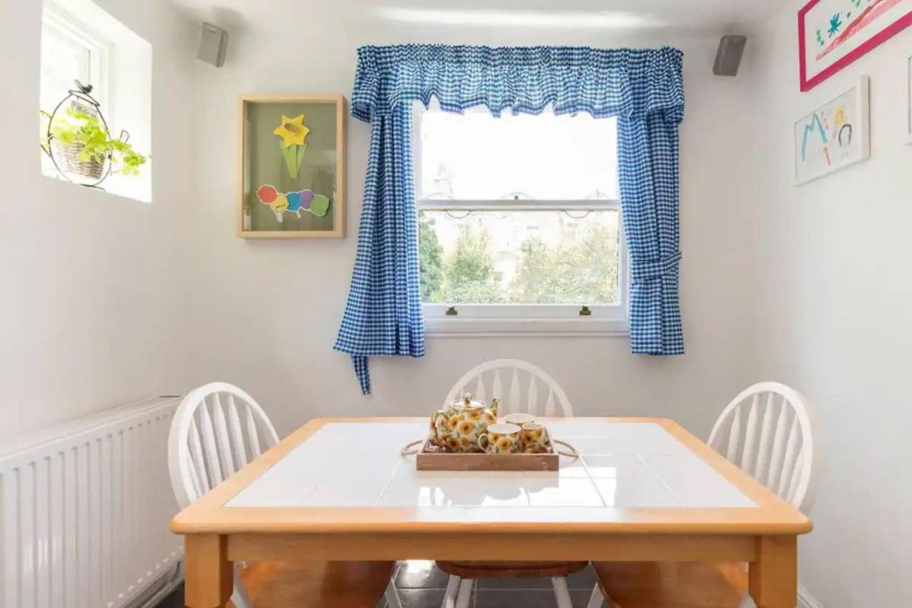 Charming 3bd Flat - 5 Minutes To Victoria Park Appartement